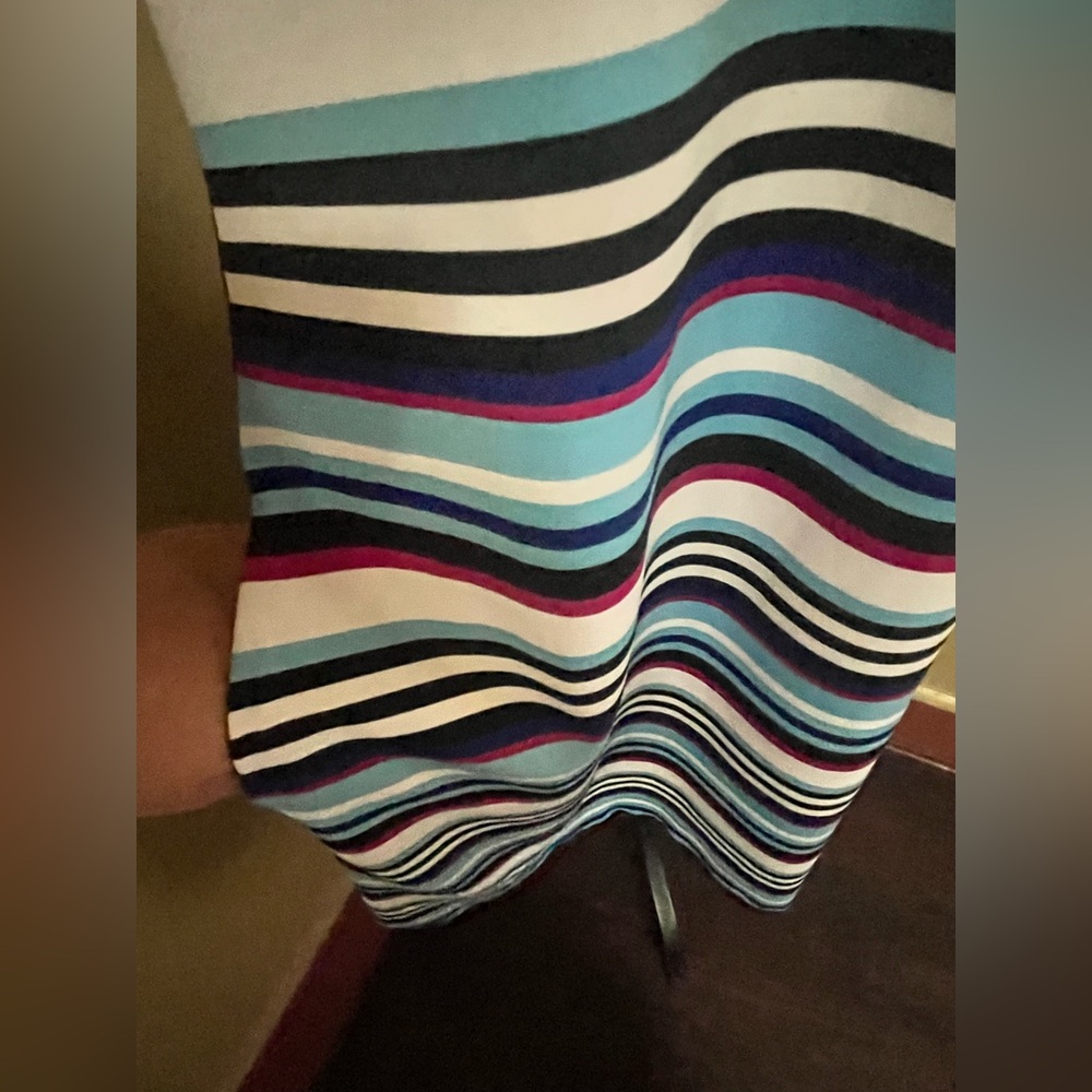 Tail Medium Striped Sleeveless Dress See All Pics - Picture 5 of 11